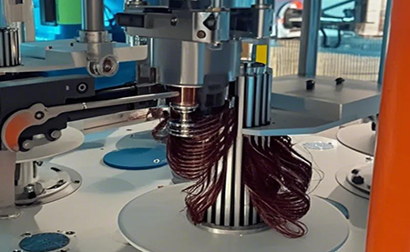 行業 | 電工 | 臺達單頭立繞機方案憑可編步序平臺，實力破圈